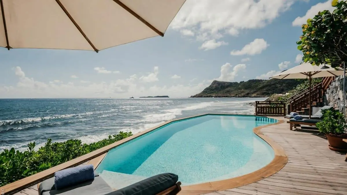 Unique Villa Offering Vast Spaces Toiny