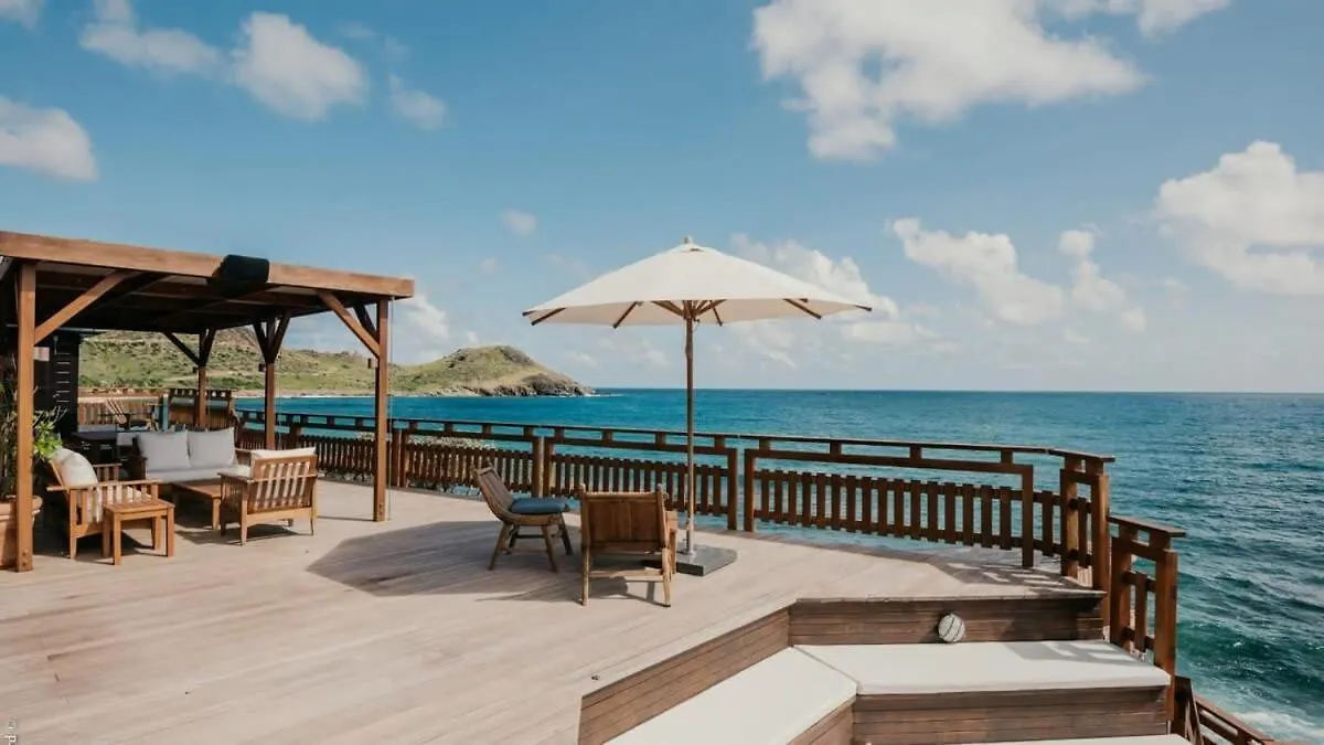 Unique Villa Offering Vast Spaces Toiny