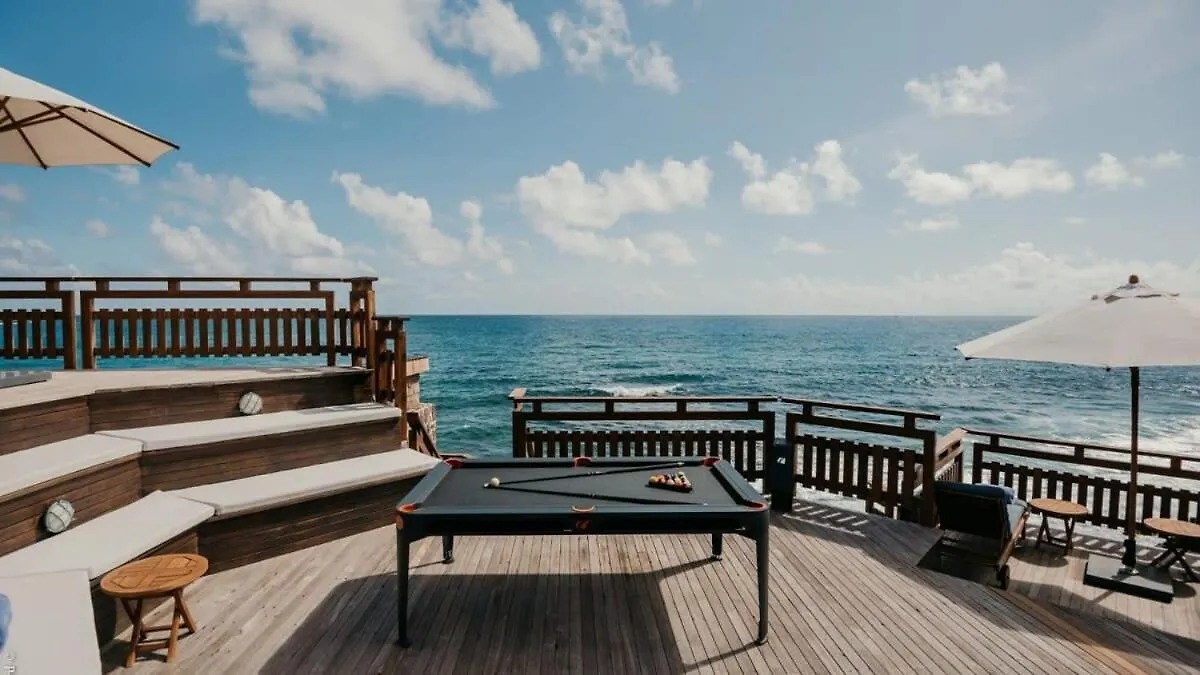 Unique Villa Offering Vast Spaces Toiny